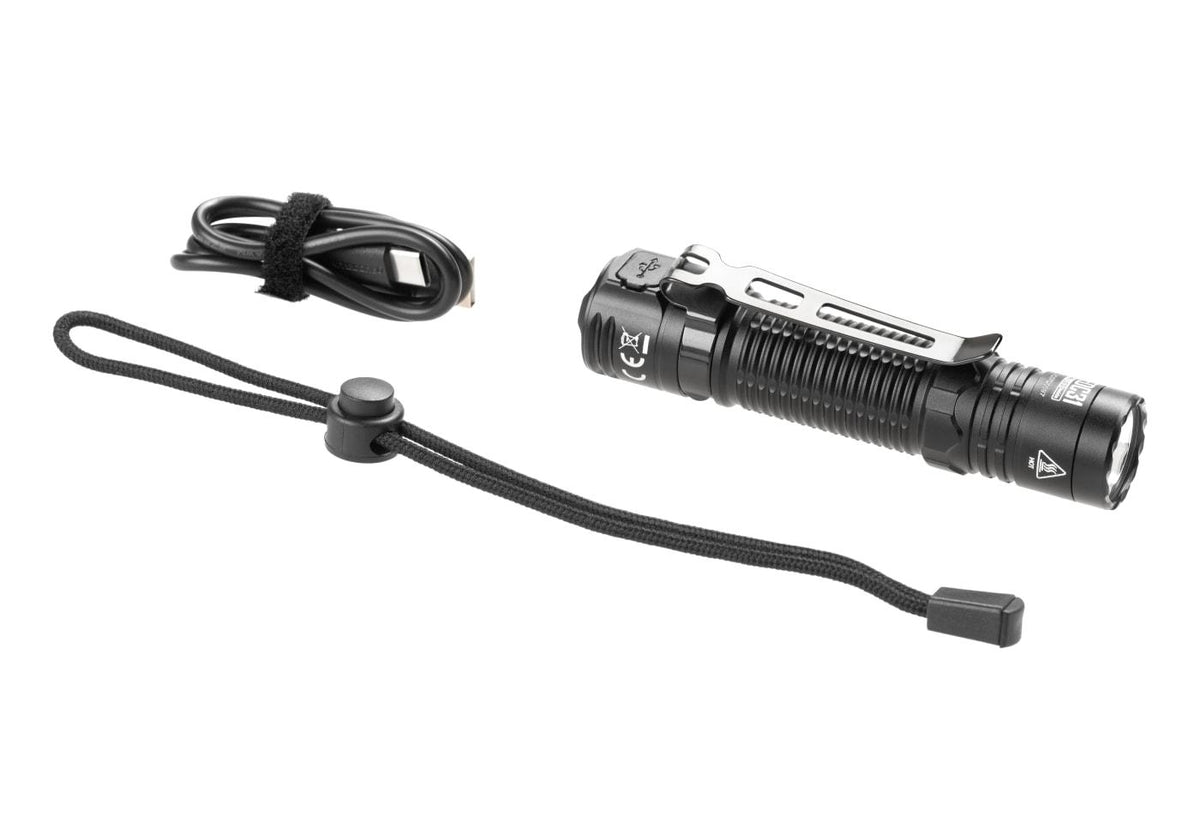 EDC31 Compact Flashlight