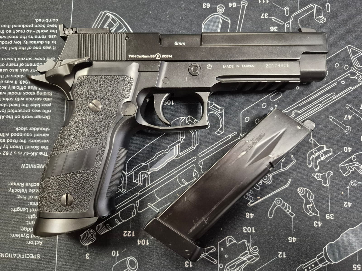 USED Airsoft pistol P226-S5 CO2, full metal, blowback - black
